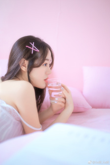女大学生沙龙在线观看